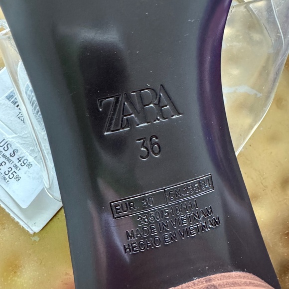 ZARA Heeled Vinyl Sandals New with Tags - US 6  ✨ - Picture 6 of 12